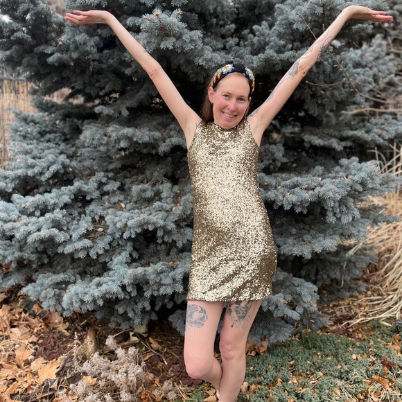 Meet your Posher, Adrienne - Picture 1 of 1